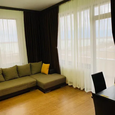 Catalina Summerland Apartment