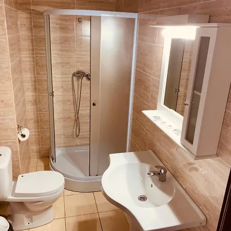 Catalina Summerland Apartment Mamaia