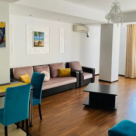 Catalina Summerland Apartment *