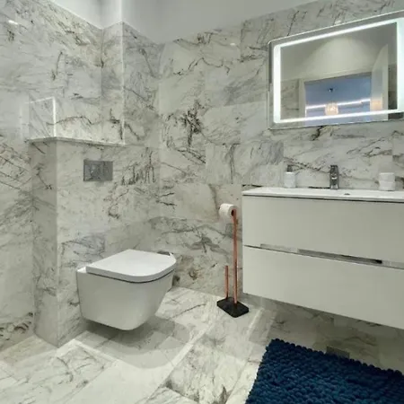 Catalina Summerland Apartment *