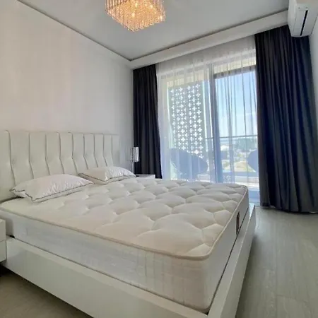 Catalina Summerland Apartment *