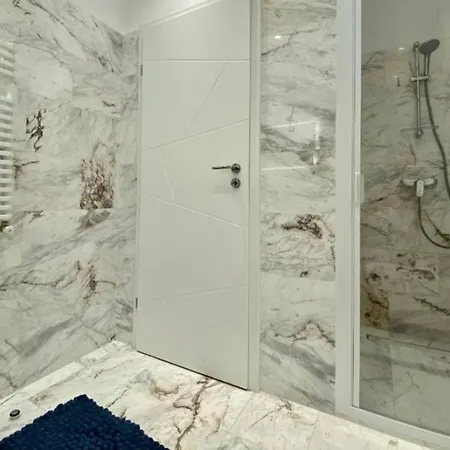 Catalina Summerland Apartment Mamaia